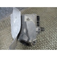 Корпус воздушного фильтра Volkswagen Passat 1997 058133837e