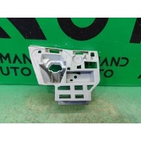 Кронштейн форсунки омывателя SKODA OCTAVIA A7 2013-2017 5e0807056