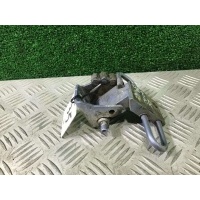 Петля двери передней правой Volkswagen Passat B5 1998 4B0831412A