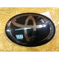 Эмблема решетки радиатора Toyota Land Cruiser 200 2015-2021 5314171010