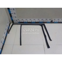 Уплотнитель стекла двери BMW X4 F26 (2014 - 2018) 51357454168