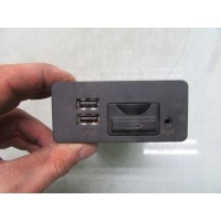 Mazda 3 bm 2014 г. разъем aux usb вход порт czytni