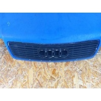 Решетка радиатора Audi 100 C4 1991