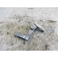 Петля двери Volkswagen Touran 2004 6q0831401b