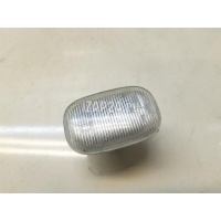 Повторитель на крыло белый Toyota Corolla E12 (2001 - 2007) 8173002023