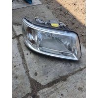 Фара правая Volkswagen Caravelle 2008 7H1941015N