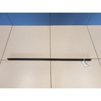Молдинг стекла передней правой двери Volkswagen Golf 7 2012-2020 5G3837480B