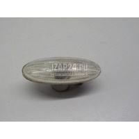 Повторитель на крыло белый Renault Cube (Z12) (2008 - ) 261608990A
