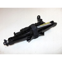 Домкрат крепление audi a3 12 - 8v0011031