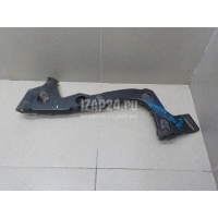 Направляющая заднего бампера правая Ford Focus III (2011 - 2019) 1729766