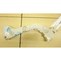 Направляющая заднего бампера правая Ford Focus III (2011 - ) 1742938