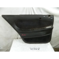 Обшивка двери Nissan Maxima J30 1989 8290185E01