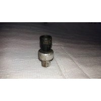 Opel astra датчик давления кондиционера 13502759