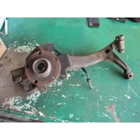 Ступица передняя левая Volkswagen Passat 1998 8d0407257ac