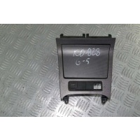 Пепельница Volkswagen Golf 5 2003