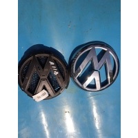 Эмблема,знак , решетки радиатора VW Amarok 2010> 2011 2H0853601A