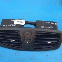 Дефлектор воздушный центральный в торпедо RENAULT Megane III 2009> 2012 682600047R