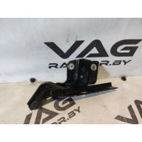 Петля капота правая Volkswagen Jetta 6 2012 5C6823302