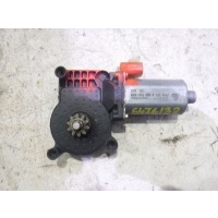 Моторчик переднего правого стеклоподъемника Mercedes W163 ML 1997-2005 A1638202842