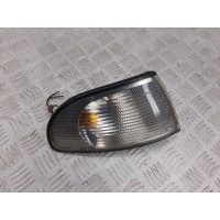 Поворотник правый Audi A4 B5 1997 8D0953050A