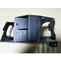 Кронштейн форсунки омывателя фары левый Mazda 3 1 (BK) BK 2008 bs3f51077