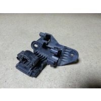 Кронштейн Volkswagen Polo 5 6q0820771b