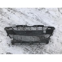 Решетка в бампер центральная Mazda 3 2 (BL) BCW8501T1