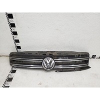 Решетка радиатора Volkswagen Tiguan Restail