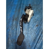 педаль VOLVO S60 RS 30683517