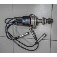 Трамблер volkswagen passat 048905205B