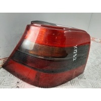 Фонарь задний левый Volkswagen Golf 4 1999 1J6945111S