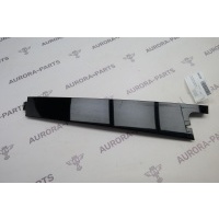 Накладка вертикальная задней двери (стойкаB) LH Land Rover Range Rover 30DDTX L494 2013 LR118289