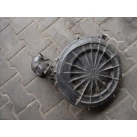 Корпус воздушного фильтра Audi 80 B4/8C 1992 048129607A