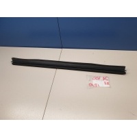 Накладка стекла задней правой двери Skoda Octavia A5 1Z 2004-2013 1Z5839480B