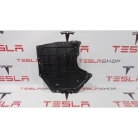 обшивка двери передней левой Tesla Model X 2016 1009974-00-A