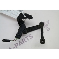 Датчик уровня пневмоподвески переднеий LH=RH Land Rover Discovery L462 2016 LR098914