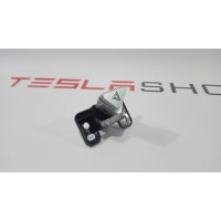 кнопка аварийной сигнализации Tesla Model X 2016 6008905-00-C