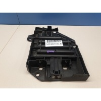 Кронштейн фары левый Land Rover Discovery Sport 2014- LR066965