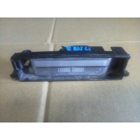 Подсветка номера Toyota RAV4 06-13 8127142050