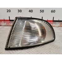 Поворотник левый Audi A4 B5 1998 8D0953049A
