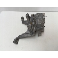 Мерседес b w247 w177 2.0 cdi подушка лапа двигателя