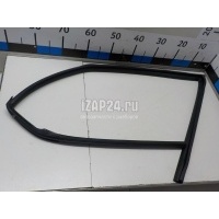 Уплотнитель стекла двери Hyundai-Kia Santa Fe (DM) (2012 - 2018) 825302W000