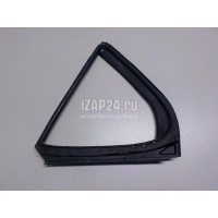Уплотнитель форточки левой Toyota IS 250/350 (2005 - 2013) 6818953030