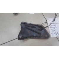 Кронштейн передней балки левый Mitsubishi Galant E5 1992-1998 1996 MB864630