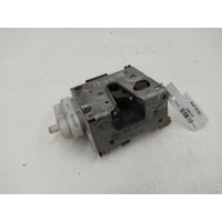 Замок двери передней правой Audi A4(B5) 1999 8D2837016F
