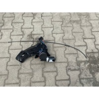 Мерседес вито 447 4477603300 шток дверь правая