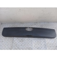 Молдинг крышки (двери) багажника Renault Kangoo I (1998-2008) 2004 8200188539