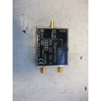 Усилитель блок gps 4d0035585a a8 d2