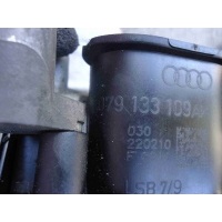 Кронштейн впускного коллектора Audi A8 2015 079133340C