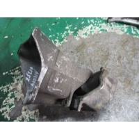Кронштейн КПП Audi 100 1994 4a0399114f
